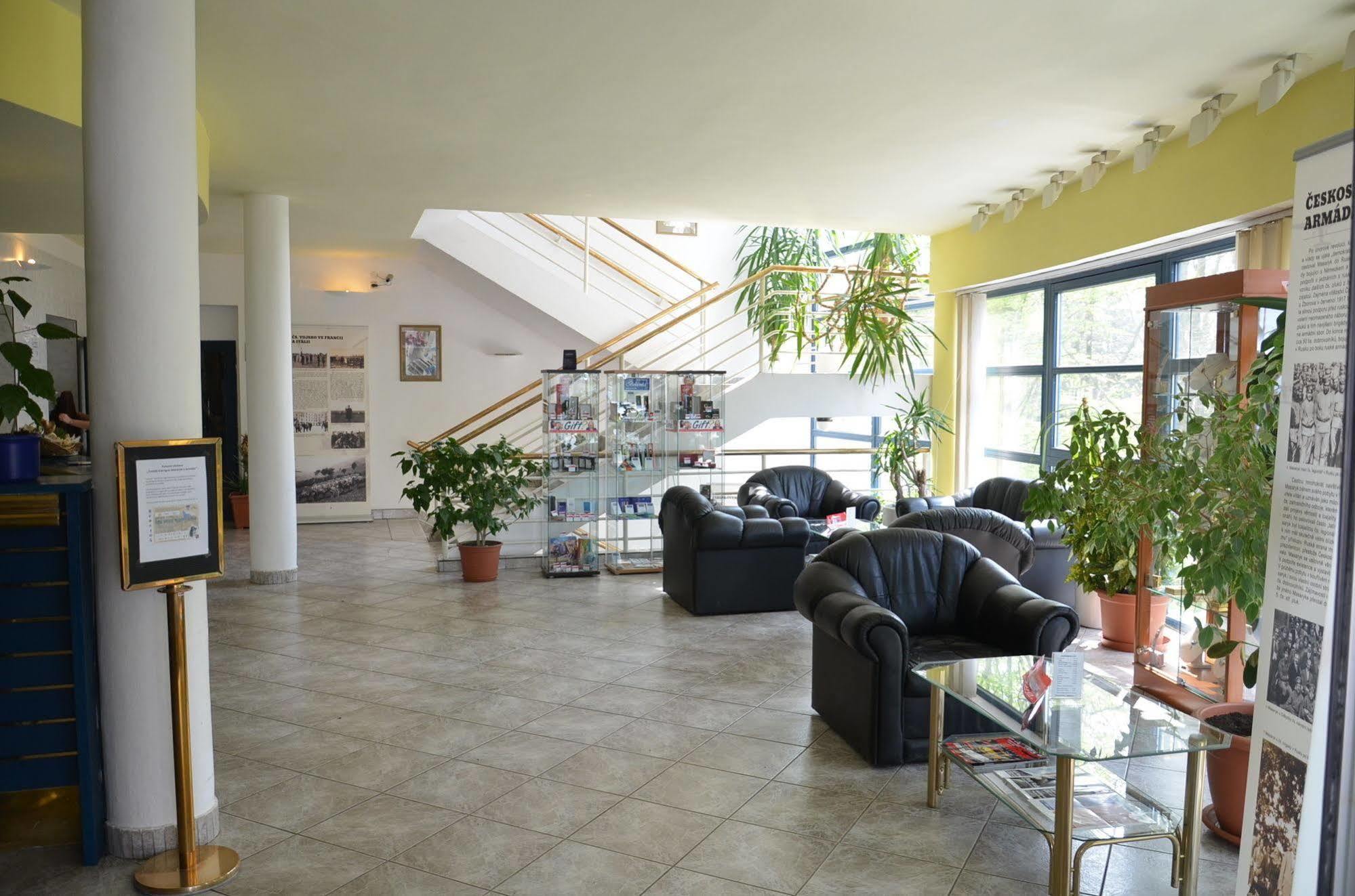 Interhotel America Písek Extérieur photo